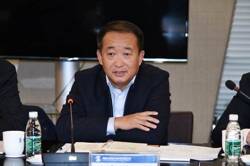 集團(tuán)（股份）公司副總經(jīng)理李燕明講話.JPG