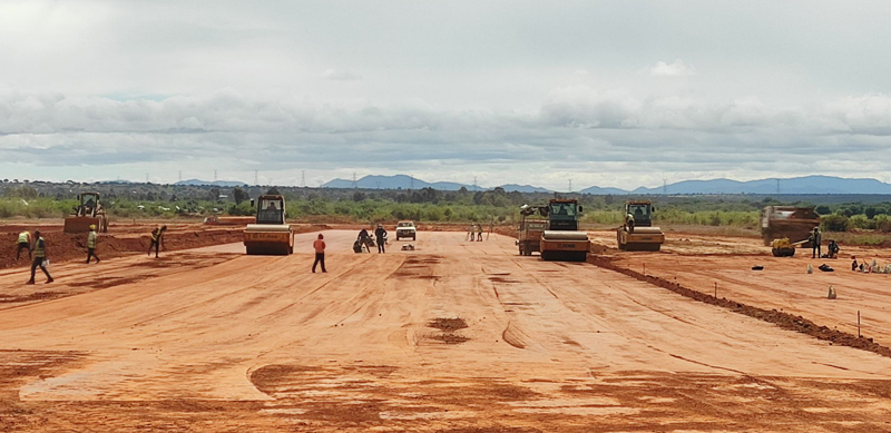 跑道施工照片 (3).jpg