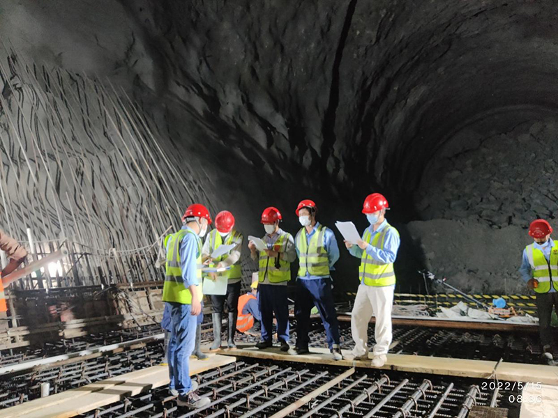 導(dǎo)流隧洞首倉混凝土澆筑前交底.jpg