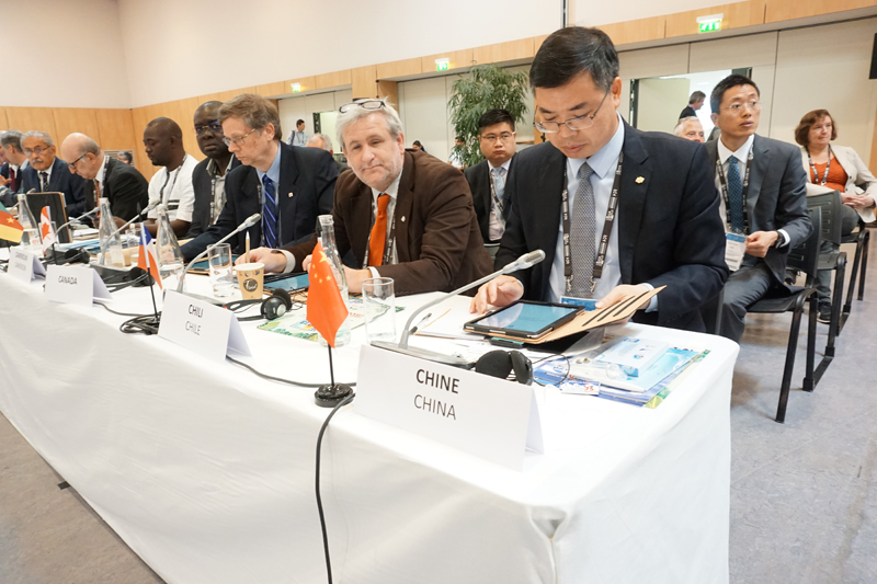 2 執(zhí)行會(huì)議投票.JPG